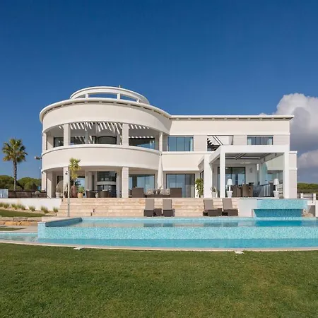 فيلة Vale Do Garrao Sleeps 10 With Pool Air Con And Wifi