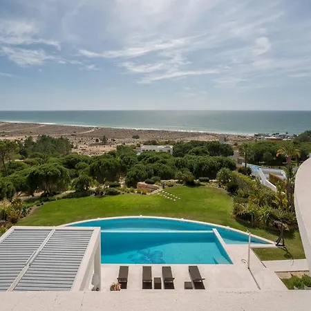 Vale Do Garrao Sleeps 10 With Pool Air Con And Wifi فيلة فالي دو لوبو