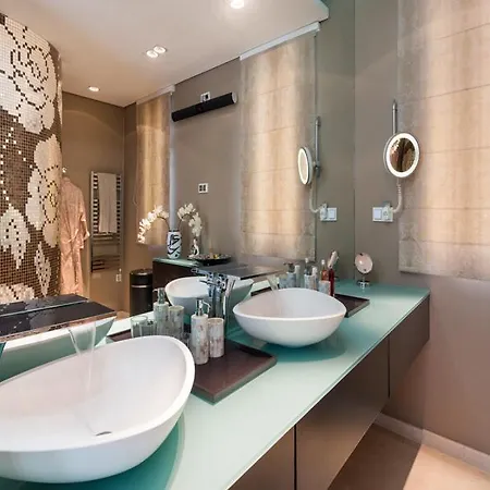 فيلة Vale Do Garrao Sleeps 10 With Pool Air Con And Wifi