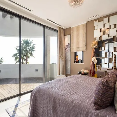 Vale Do Garrao Sleeps 10 With Pool Air Con And Wifi