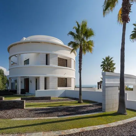 Vale Do Garrao Sleeps 10 With Pool Air Con And Wifi